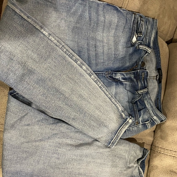 Judy Blue Light Wash Ankle Jeans - Picture 1 of 3